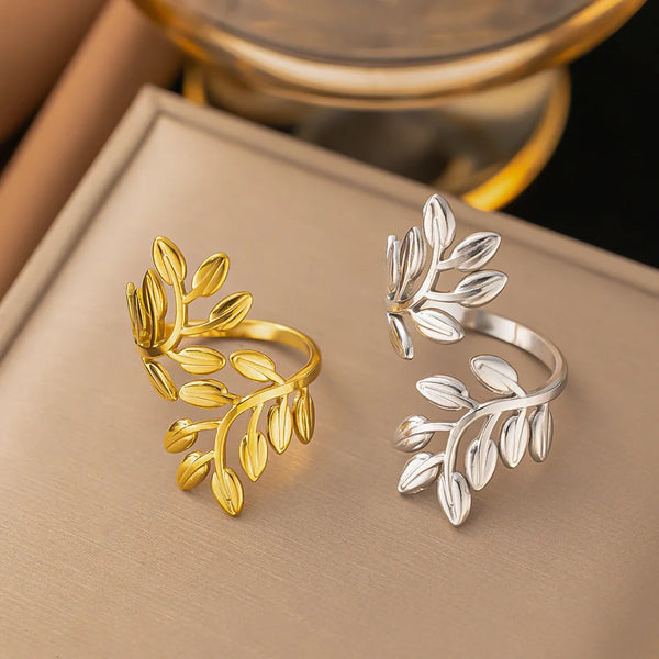 Minimal Wedding Ring