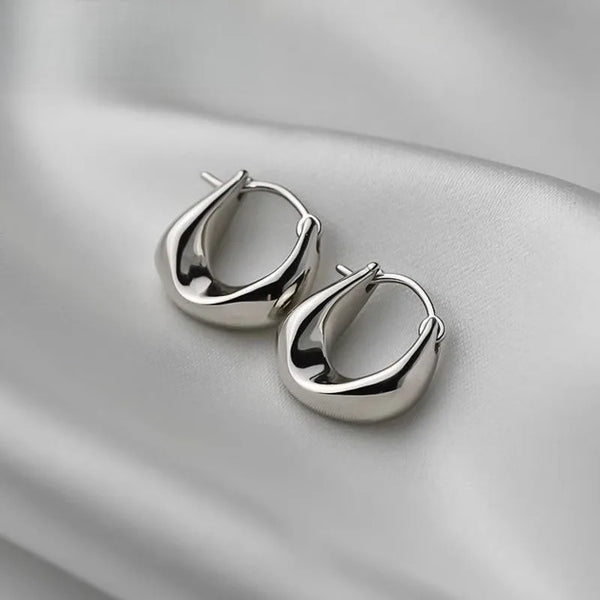 Classic Hoop Classic 1 Earrings