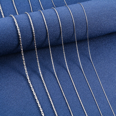 Classic Classic 8 Necklace