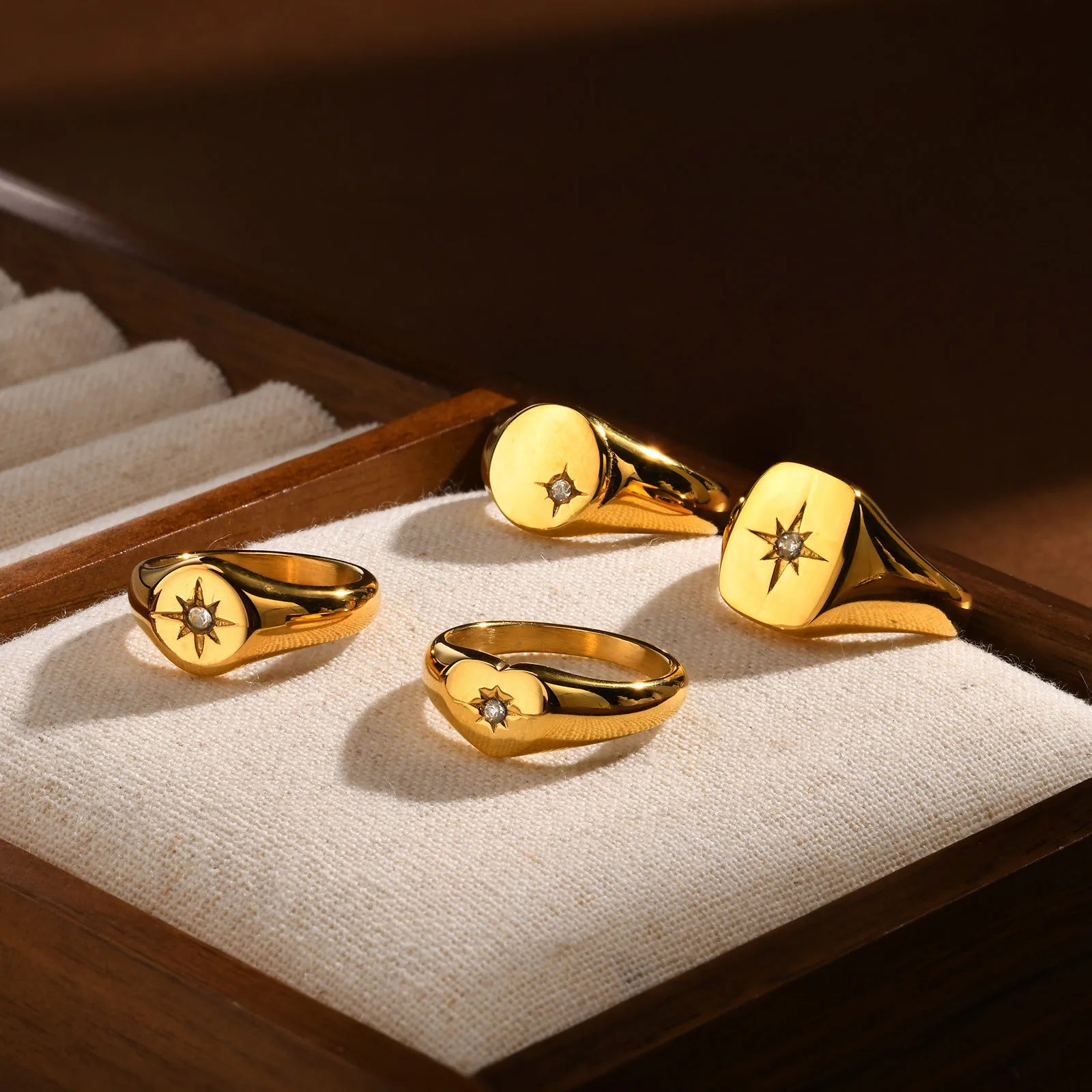 Signet Zirconia Ring