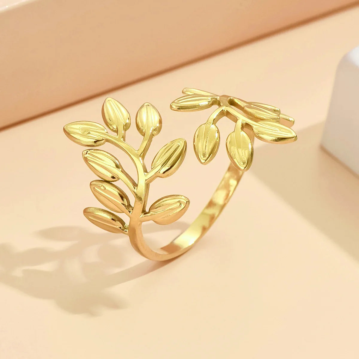 Minimal Wedding Ring