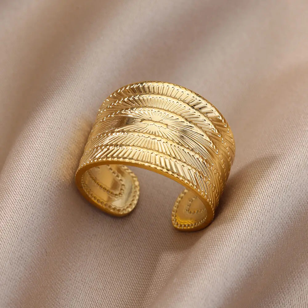 Geometric Hollow Ring