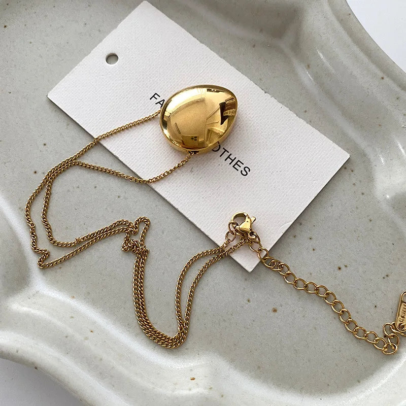 Oval Pendant Necklace