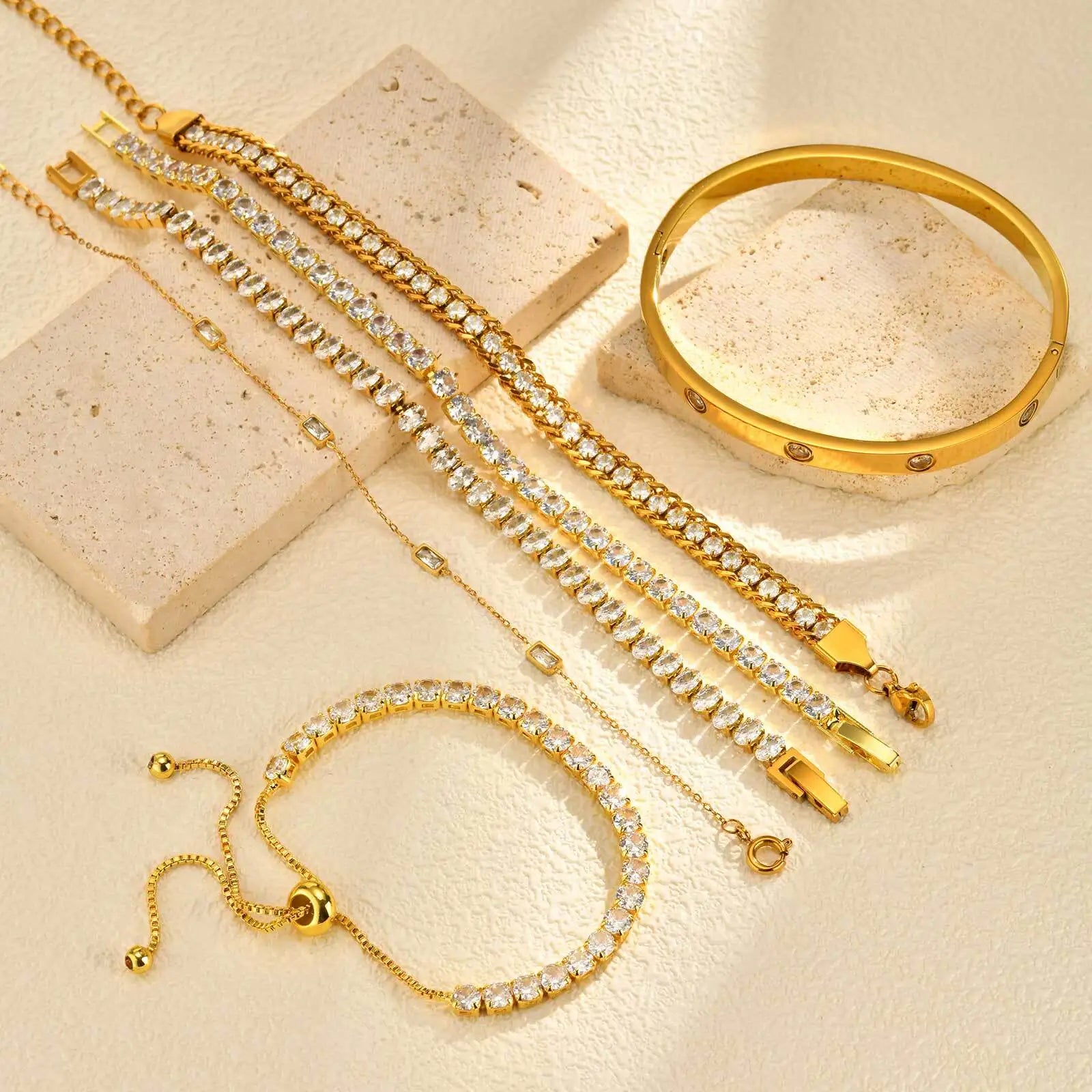 Tennis Crystal Hand Chain Edition 2 Bracelet