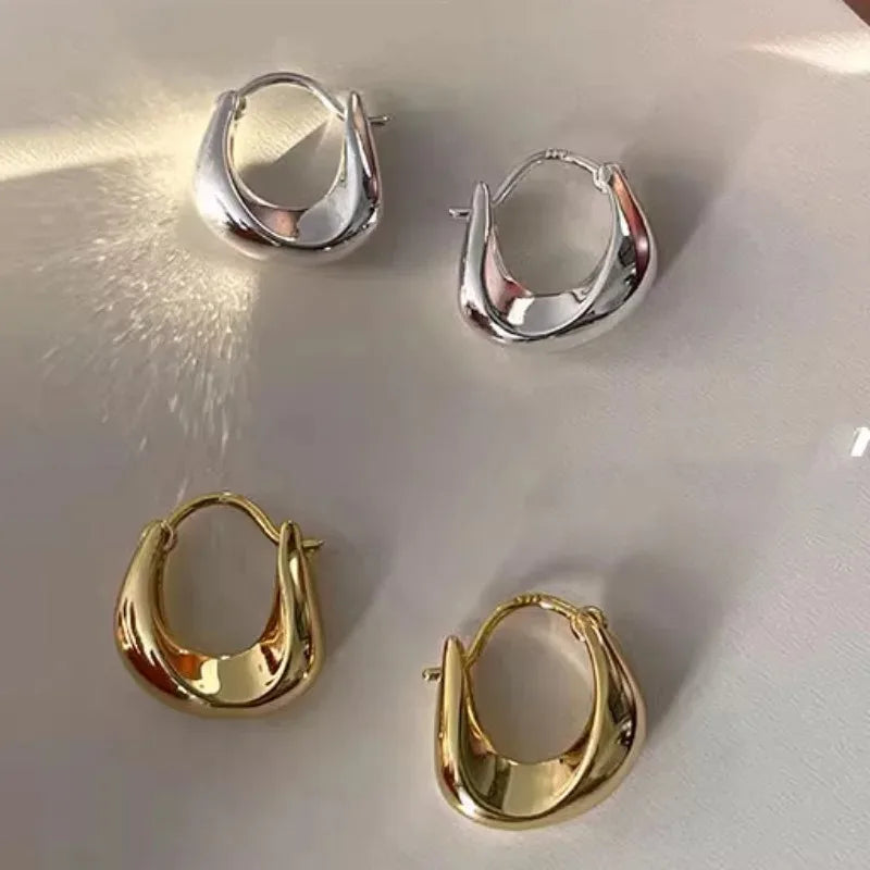 Classic Hoop Classic 1 Earrings