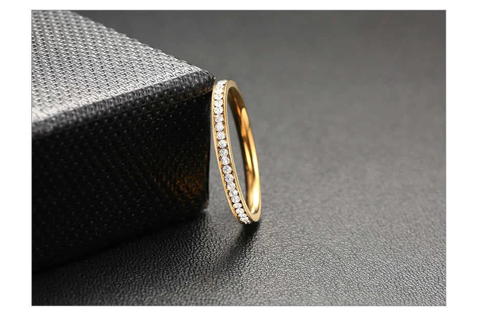 Classic Sparkling Ring