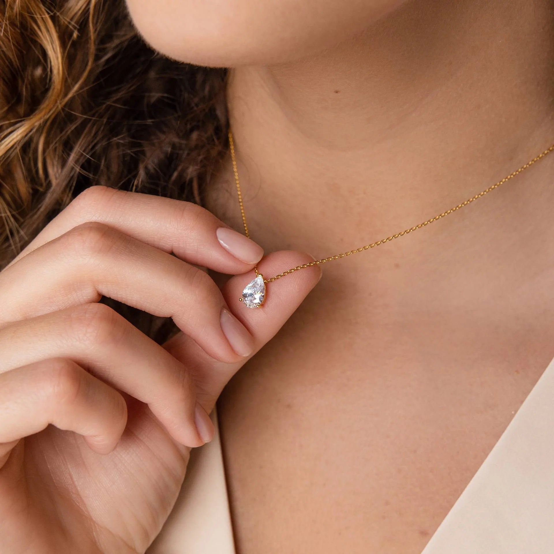 Teardrop Pendant Necklace
