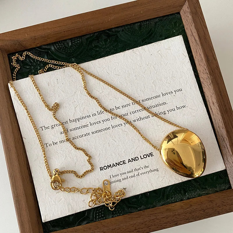 Oval Pendant Necklace