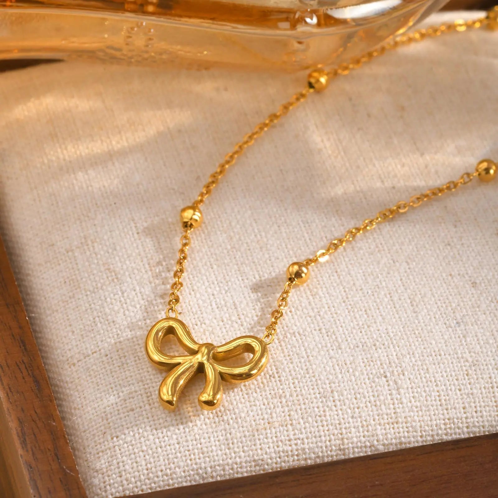 Pendant Open Necklace