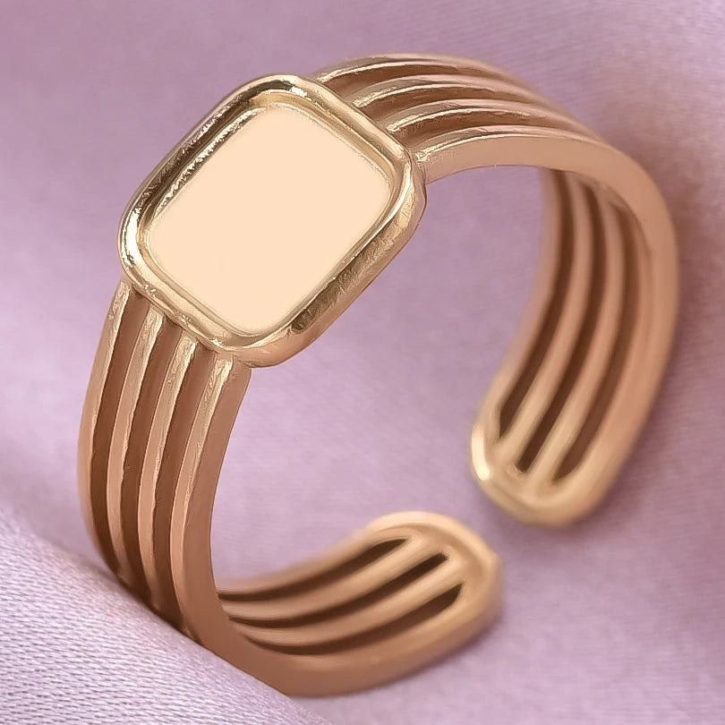 Teardrop Geometric Ring