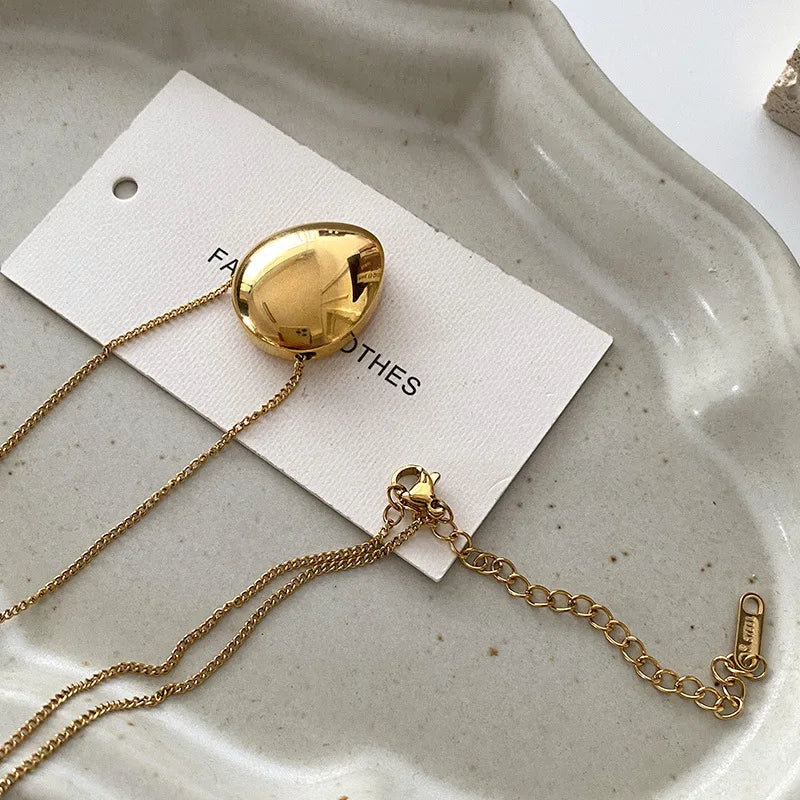 Oval Pendant Necklace