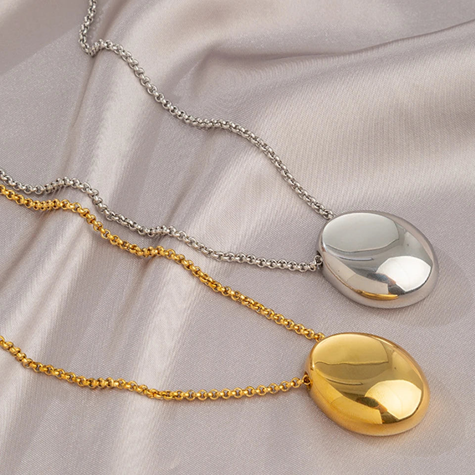 Oval Pendant Necklace