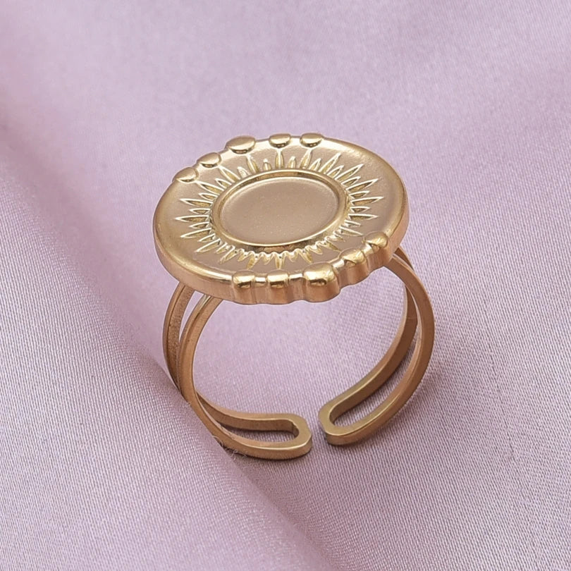 Teardrop Geometric Ring