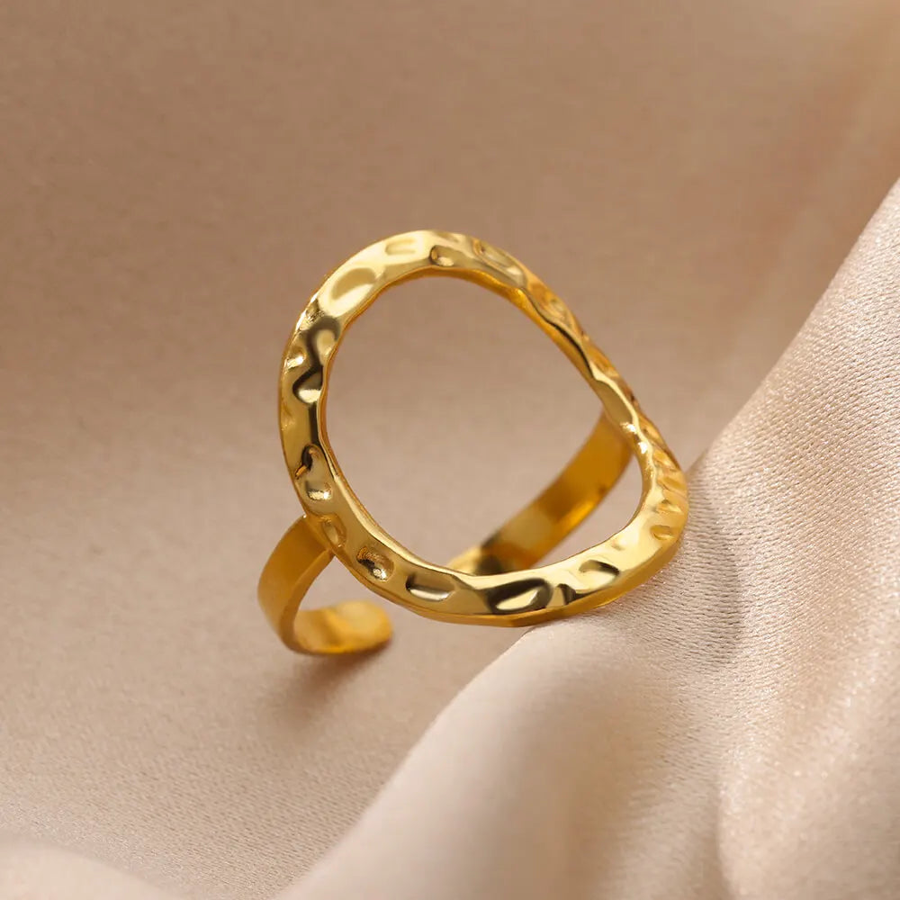 Geometric Hollow Ring