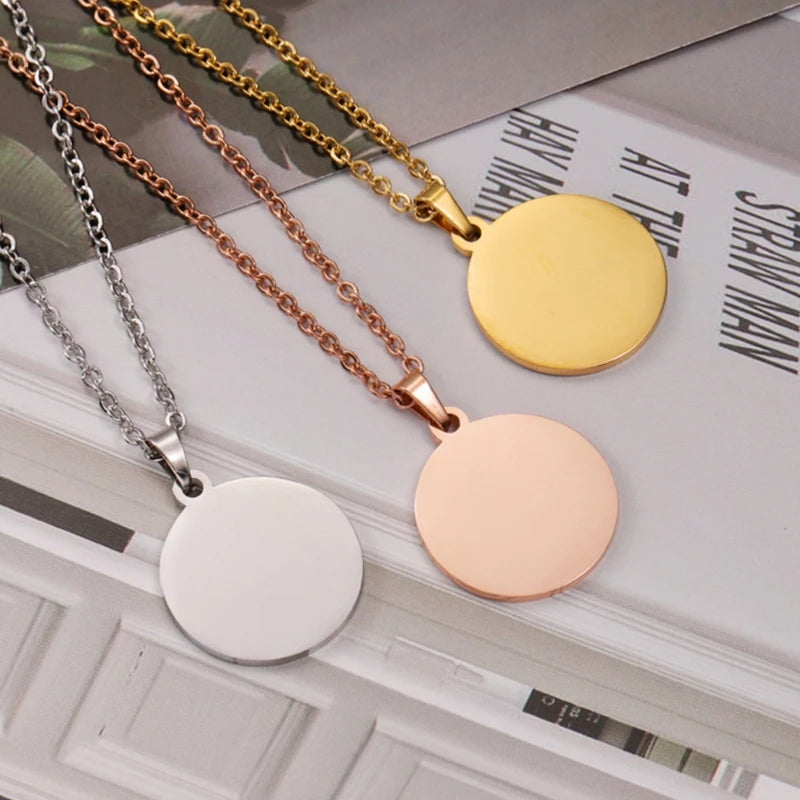 Classic Pendant Classic 4 Necklace