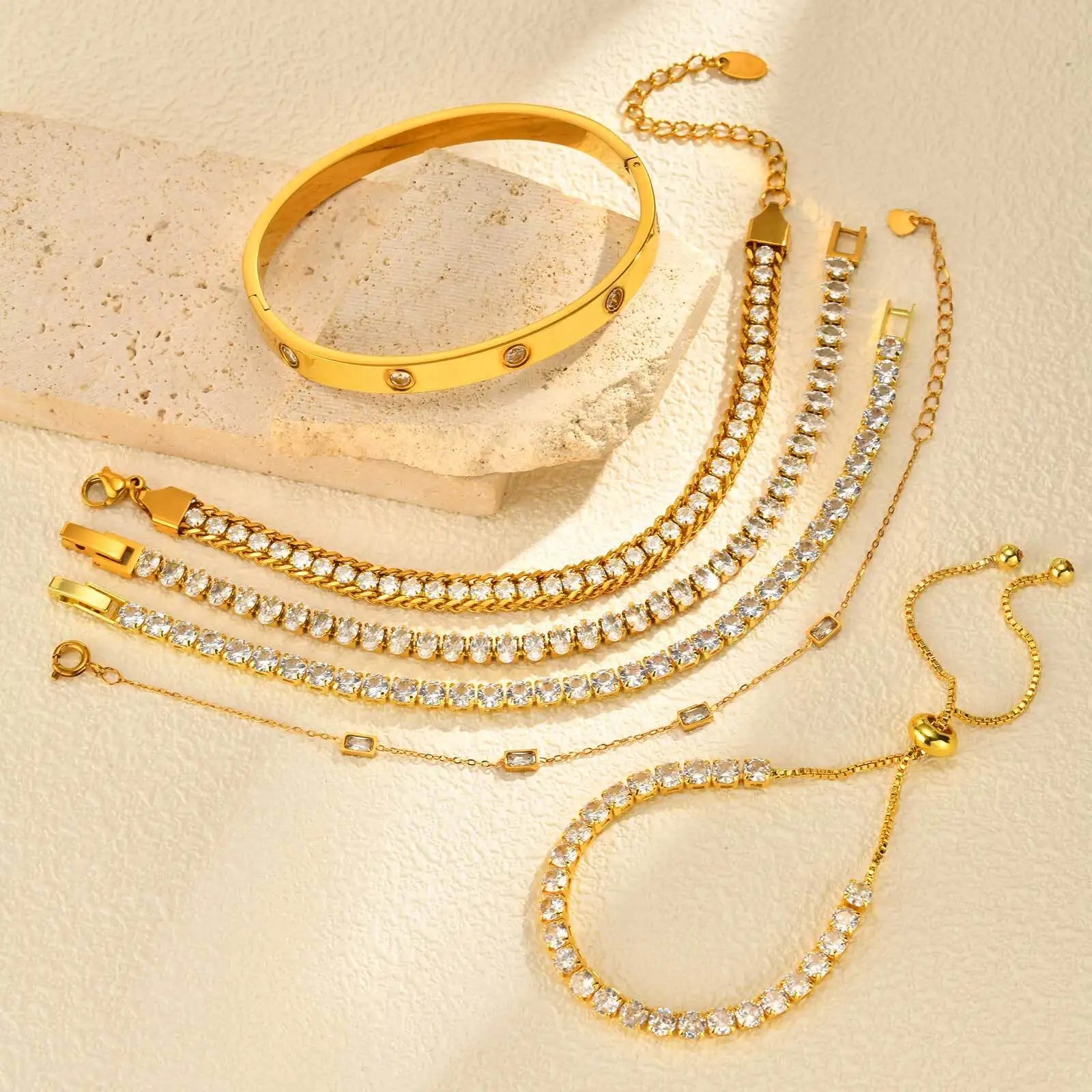 Tennis Crystal Hand Chain Edition 2 Bracelet