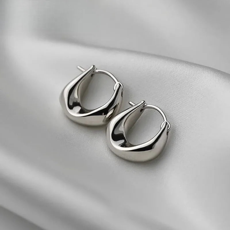 Classic Hoop Classic 1 Earrings